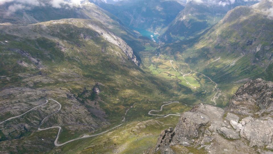 rv63-geiranger--aring-ndalsnes-